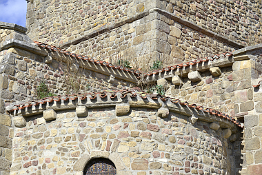 Église NotreDame (84 photos) Auvergne romane